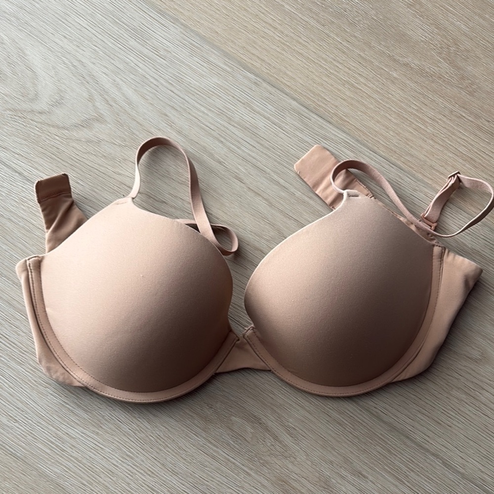 SKIMS nude fits everybody push-up bra